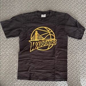 NBA Warriors Black and Yellow Tee
